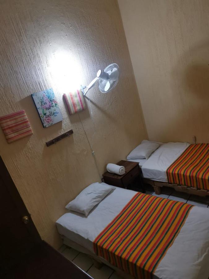 Hostal Guadalajara Eksteriør bilde